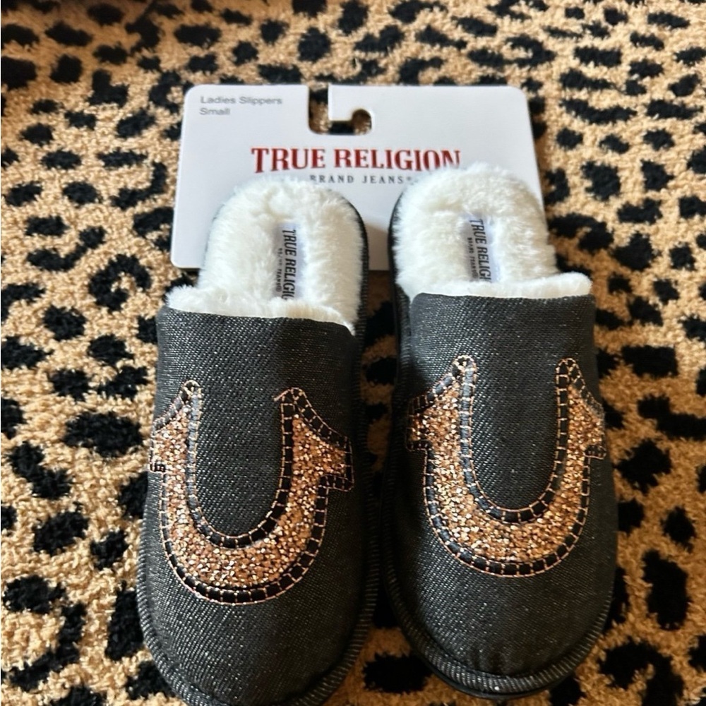 True Religion Black and White Ladies Slippers